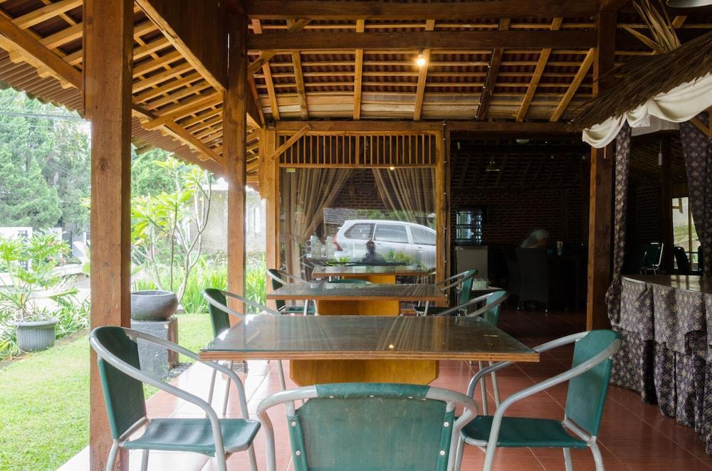 Hotel Lotus Bandung Eksteriør bilde
