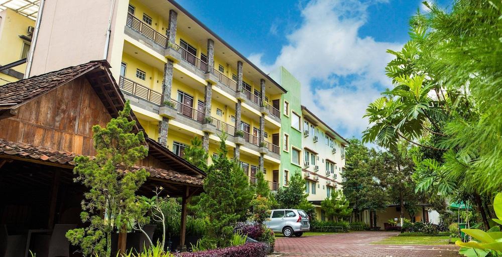 Hotel Lotus Bandung Eksteriør bilde