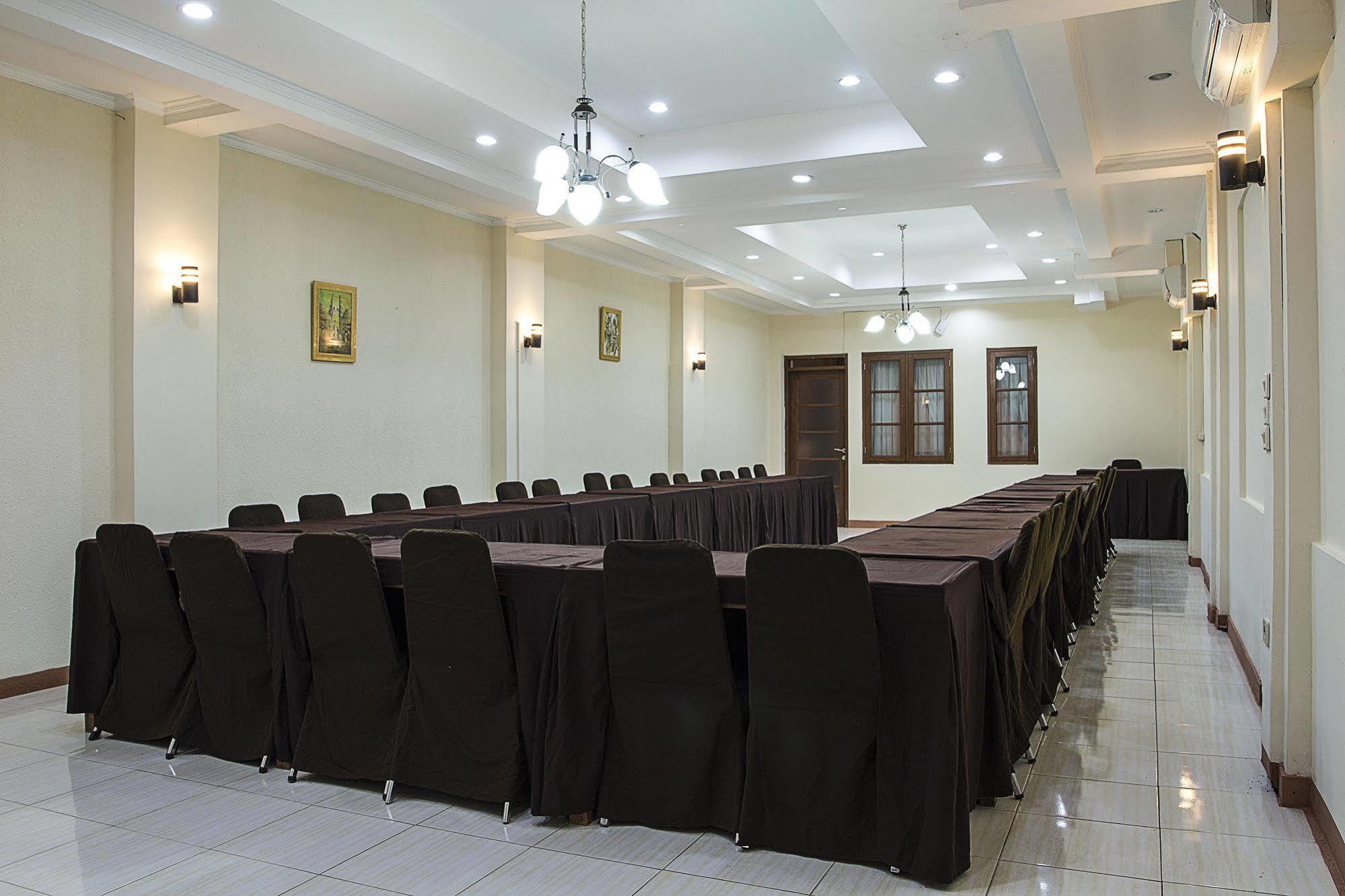 Hotel Lotus Bandung Eksteriør bilde
